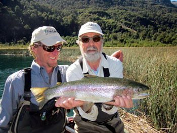 Se adelanta la apertura de temporada de pesca en Aysn para el 15-septiembre-2012. 